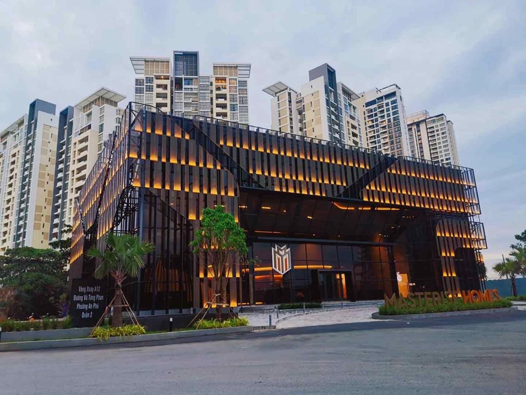 Hình thực tế bên ngoài khu nhà mẫu Masterise