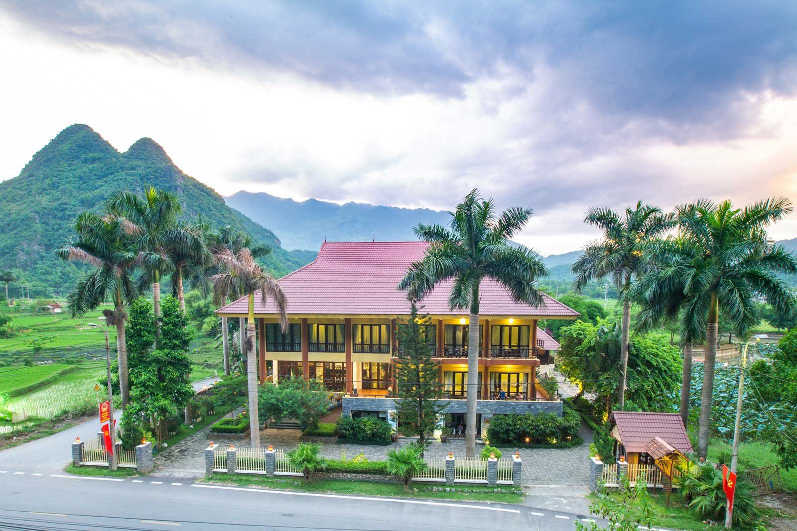 Mai Châu Lodge Hòa Bình